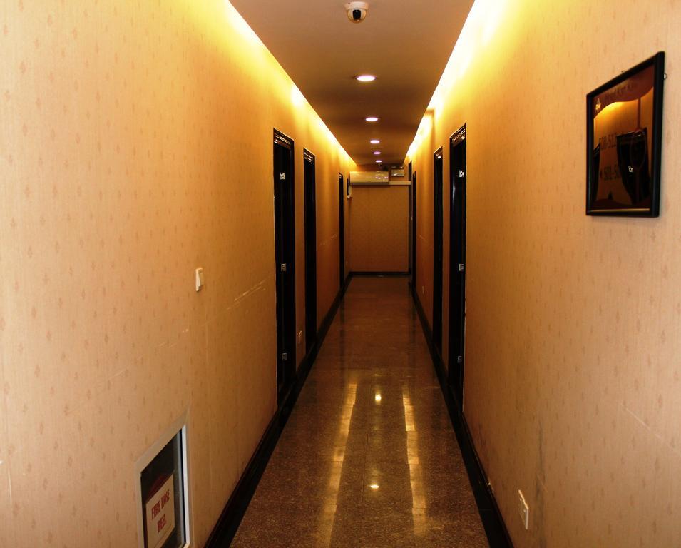 Hotel Kan Kaw Rangoon Buitenkant foto