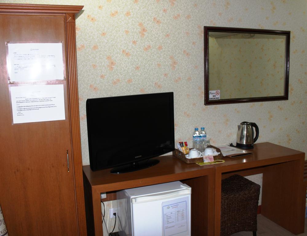 Hotel Kan Kaw Rangoon Buitenkant foto