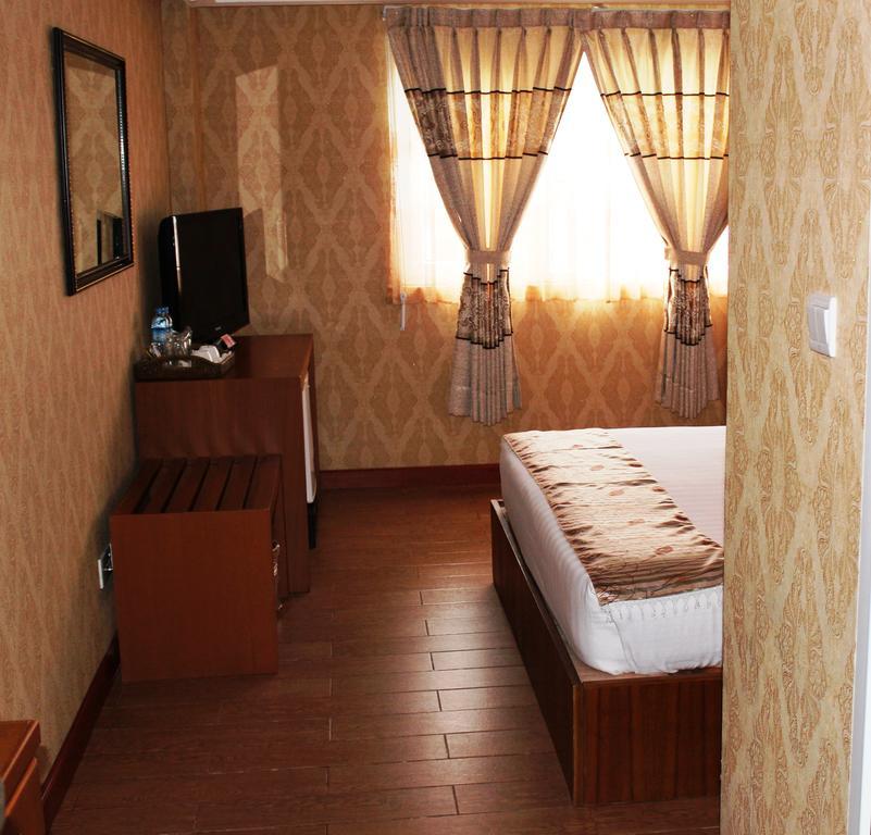 Hotel Kan Kaw Rangoon Buitenkant foto