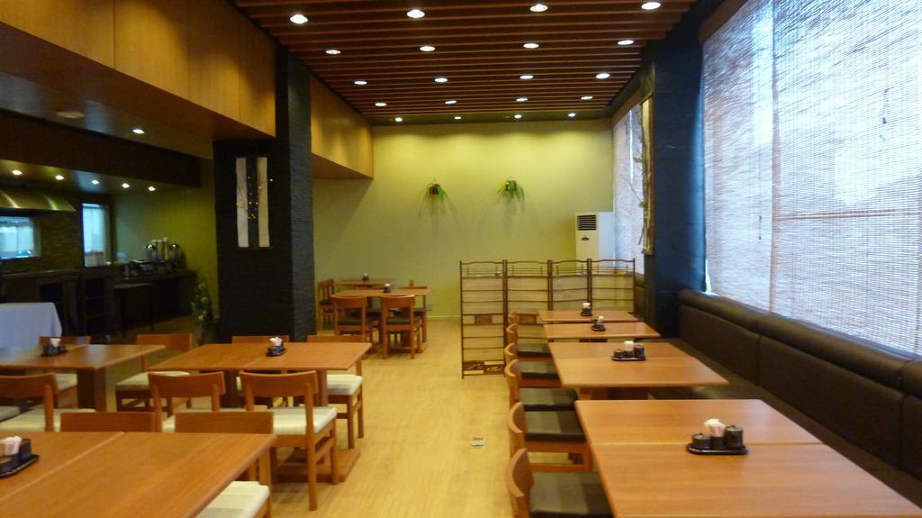 Hotel Kan Kaw Rangoon Buitenkant foto