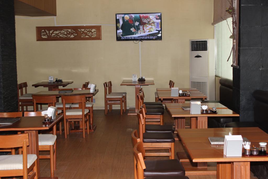 Hotel Kan Kaw Rangoon Buitenkant foto
